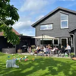 House With Garden Close To Beach